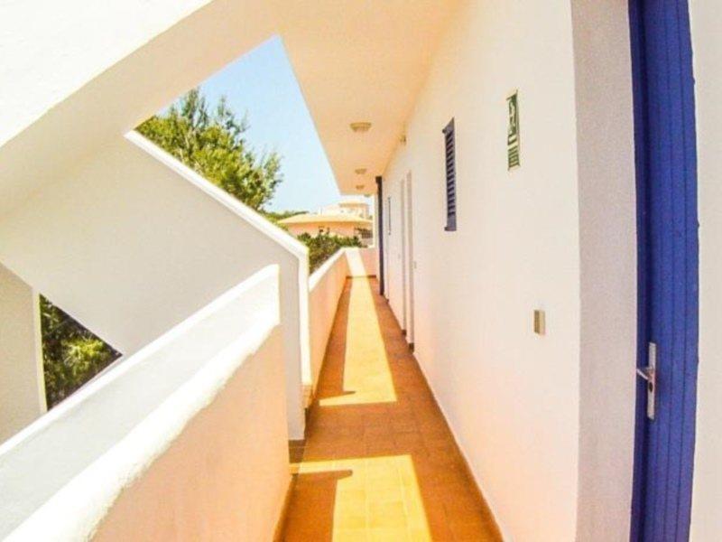 Hostal Mayans Es Pujols Extérieur photo